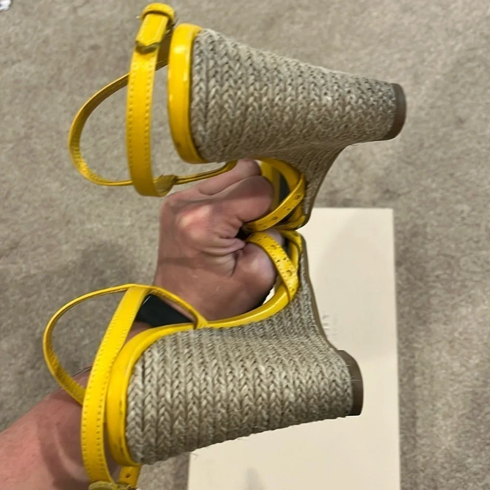 Burberry yellow haymarket